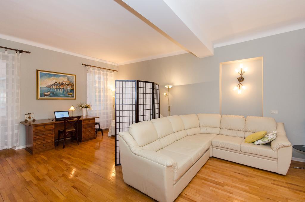 Apartment Noemi Rovinj Bagian luar foto
